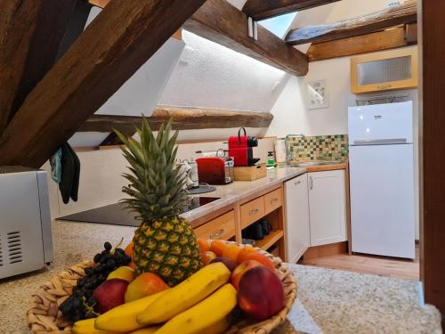 Η κουζίνα ή μικρή κουζίνα στο AVAHOME: Haus für 16, WLAN, Parkplätze, Netflix, Nespresso