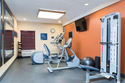 a gym with exercise equipment in a room at Hampton Inn Port Huron in Port Huron