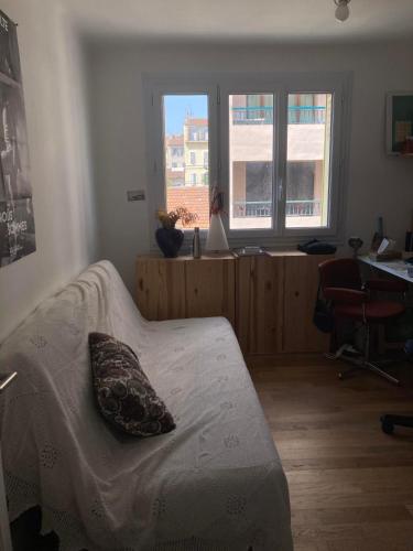 Photo de la galerie de l'établissement Appartement lumineux de 2 chambres, à Marseille