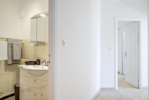 Sublime Two bedroom apartment with Terrace photo 13