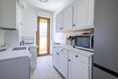 Sublime Two bedroom apartment with Terrace photo 9