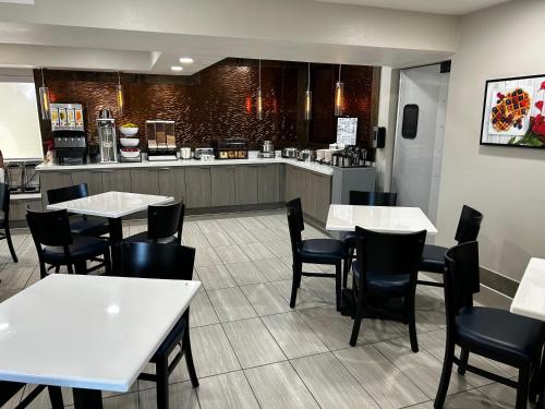 En restaurant eller et andet spisested på Heritage Inn - Yosemite/Sonora