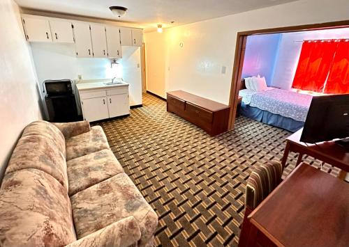 COLUMBUS MOTEL – Photos 4