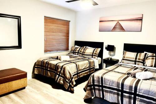 En eller flere senge i et værelse på SUPER CLOSE Beach, Airport, port, Downtown, Wynwood