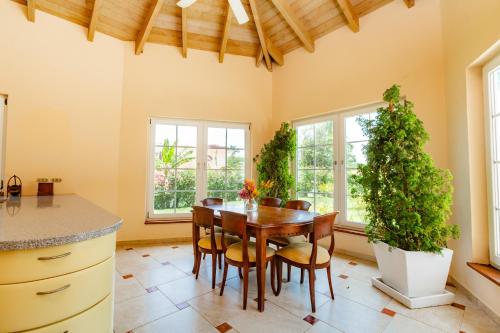 Φωτογραφία από το άλμπουμ του Exclusive Villa at Hideaway Beach σε Cabarete