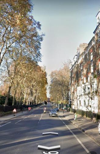 Chelsea brige road