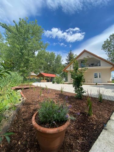Megnyugtat-LAK Vendégház