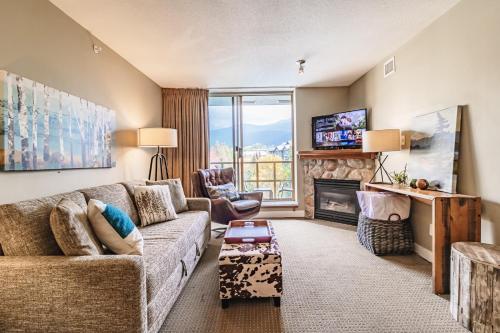 Ein Sitzbereich in der Unterkunft Cascade Lodge by Elevate Vacations
