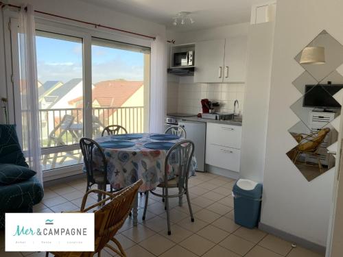 Studio cosy à 70m de la plage avec balcon exposé nord - Proche commerces et restaurants - FR-1-482-88