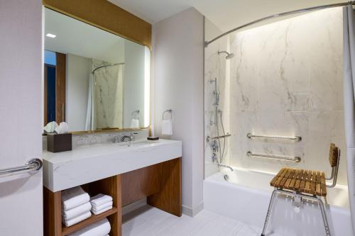 JW Marriott Dallas Arts District Image