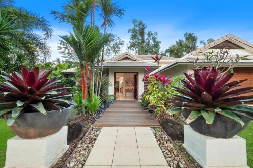 Κήπος έξω από το Totoka Retreat Palm Cove