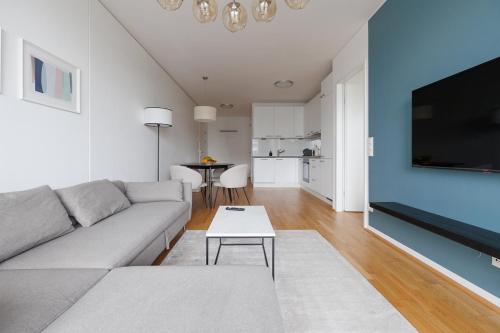 Lovely Apartment in Marina Tower - 10min to City Center