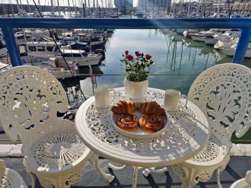 Sea Breeze in Brighton Marina with Free Parking photo 21