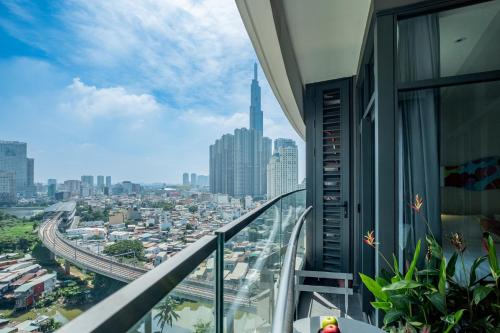 Lux Executive Residence at City Garden by CIRCADIAN – Photos 4
