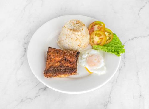 King Arts Bed and Breakfast with WiFi and Netflix! Near Bluemoon and Angelfields