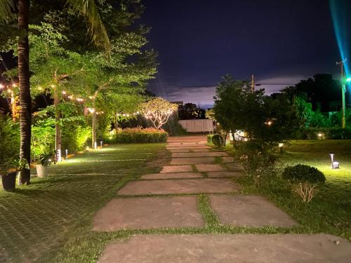 Ein Garten an der Unterkunft Najima B&B