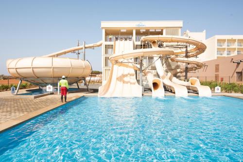 Bazén v ubytování Hotel Riu Baobab - All Inclusive nebo v jeho okolí