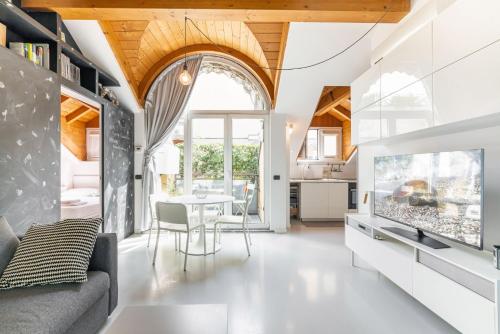 Easylife - Milano - Cola Montano 3 - Isola