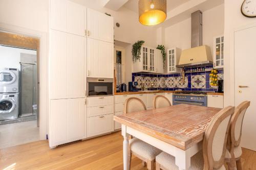 Casa Perla Of Florence by Halldis