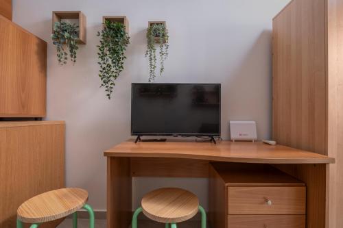 Kosmos Service Apartment Beautiful Studio 1