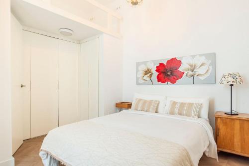 Cutest street in Malaga. 1 bedroom + sofa bed.