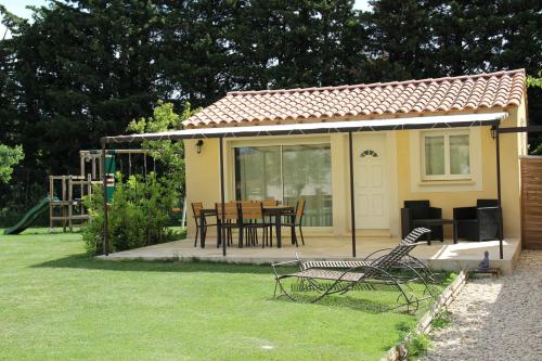 Taman di luar Le Gîte du Moulin
