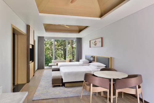 Posezení v ubytování Coorg Marriott Resort & Spa