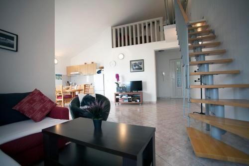 Penthouse Duplex Nina - Seaview 250m to Beach and Restaurants - Free Parking - Trogir and Ciovo - 15 minutes to airport
