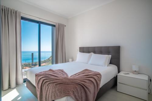 Ένα ή περισσότερα κρεβάτια σε δωμάτιο στο Coco Tangalla Villa