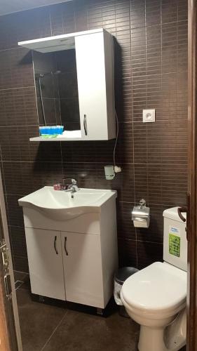 Un baño de White House Chakvi