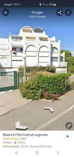 LES FLORALIES 2 Studio 4 personnes, clim mobile, piscine dans la résidence et Parking privé disponible