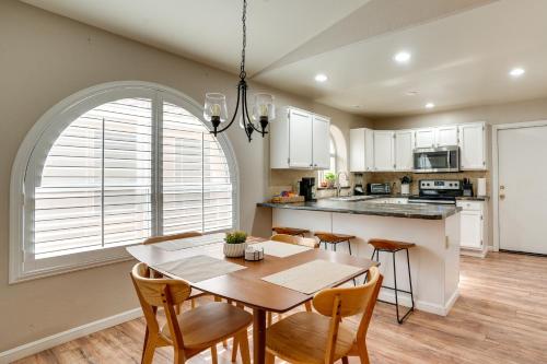 Gallery image of Pool Access and Fenced Backyard Modern Peoria Home! in Peoria