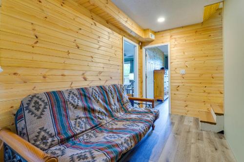 Gallery image of Skyview Retreat Cabin with Mountain Views! in Robbinsville