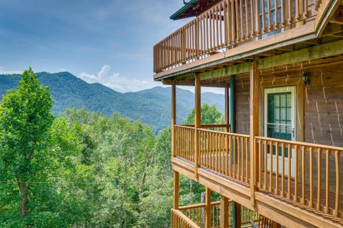 Gallery image of Skyview Retreat Cabin with Mountain Views! in Robbinsville