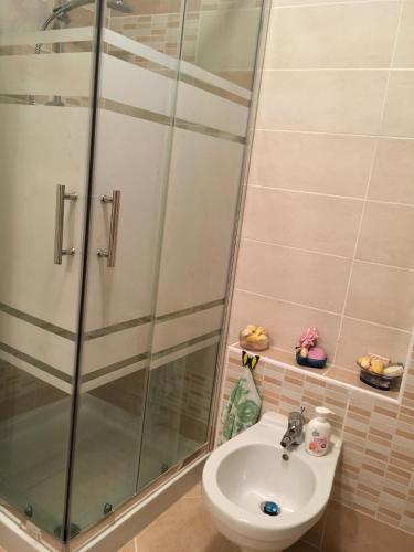 Bilik mandi di Casa in Borgo Antico "Rondine House"