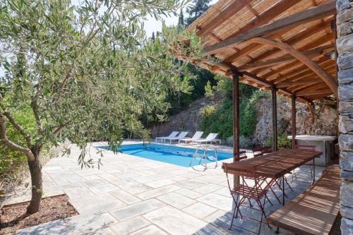 Villa Almond