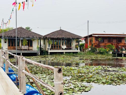 Landskap semula jadi dekat dengan lodge