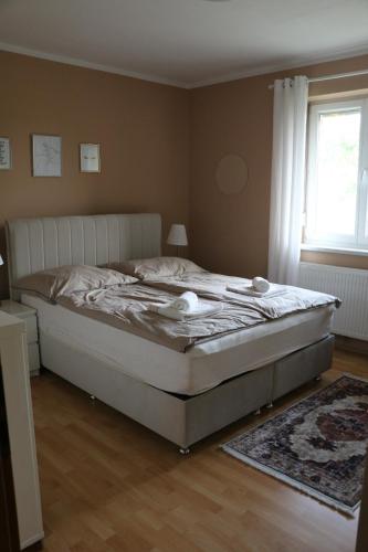 Postel nebo postele na pokoji v ubytování Vienna's Cozy Corner - charming familiy apartment