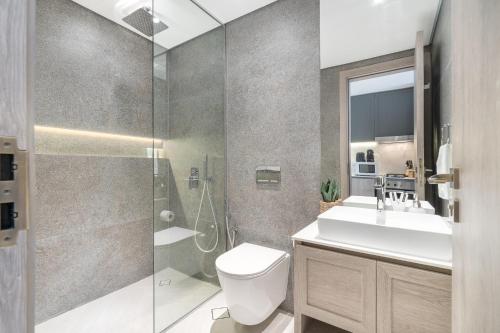 Koupelna v ubytování Earthy Elegance Studio Apartment by Suiteable
