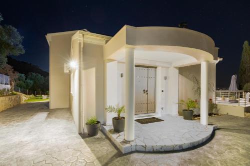 Fotografie z fotogalerie ubytování Villa Tolena v destinaci Pelekas