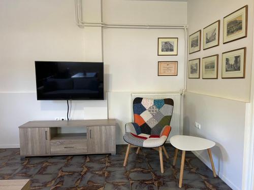 CELENA CITYにあるテレビまたはエンターテインメントセンター