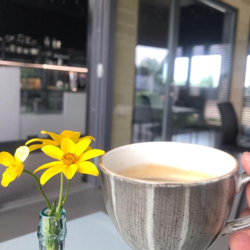 Παροχές για τσάι/καφέ στο Piesta riverside cottage in Soomaa region