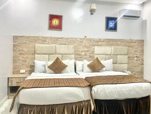 White Court View Hotels – Photos 2