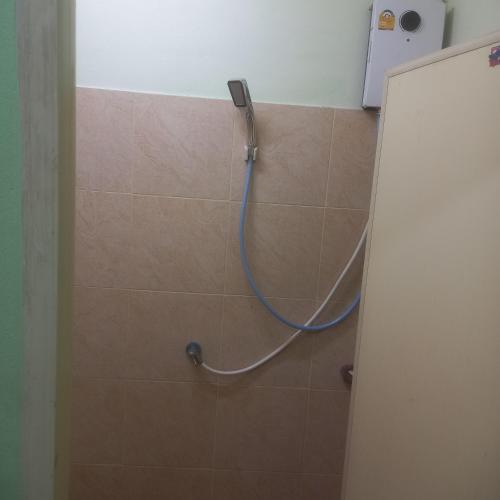 Ένα μπάνιο στο บ้านอิ่มเอม