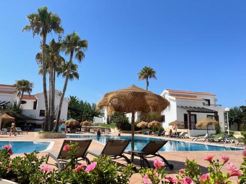 Πισίνα στο ή κοντά στο Nuramar Aparthotel