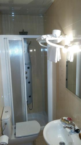 Koupelna v ubytování Hostal Can Jaume