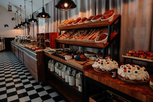 Jídlo v hotelu nebo okolí