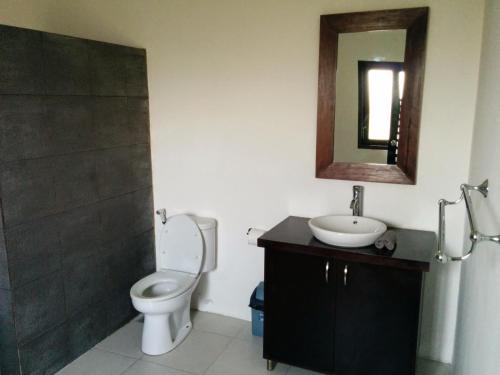Ένα μπάνιο στο Villa Horizon Nusa Dua