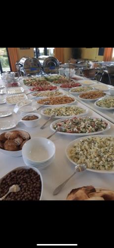 Jídlo v hotelu nebo okolí