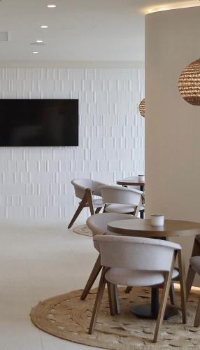 Aqua Vista Infinity Spa & Pool Studio Lux – Photos 3